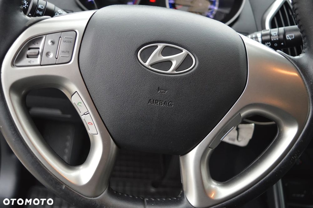 Hyundai ix35 1.7 CRDi 2WD Fifa World Cup Edition - 16