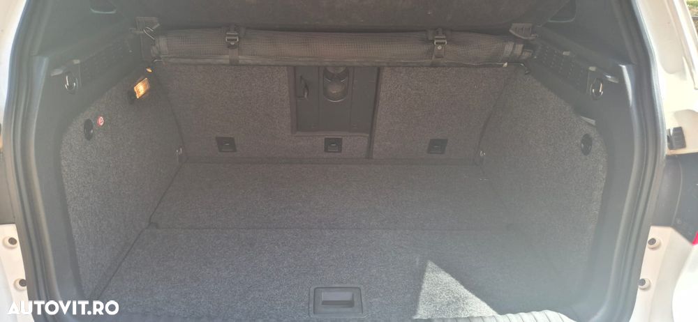 Volkswagen Tiguan - 9
