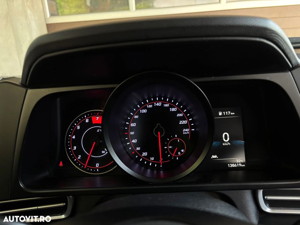 HYUNDAI Elantra 2022 — imagine 17