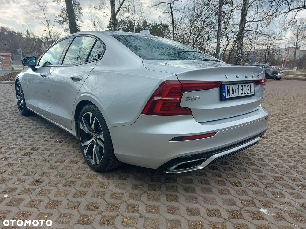 Volvo S60 T4 R-Design - 6
