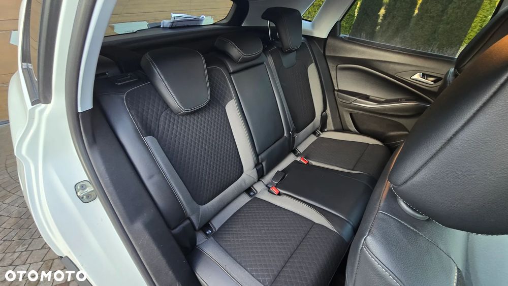 Opel Grandland X 1.2 Start/Stop Automatik Business INNOVATION - 32