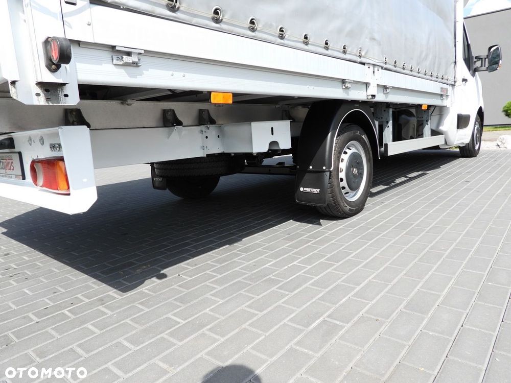 Renault MASTER PLANDEKA 8 PALET WEBASTO TEMPOMAT LEDY PNEUMATYKA KLIMATYZACJA  165KM - 18