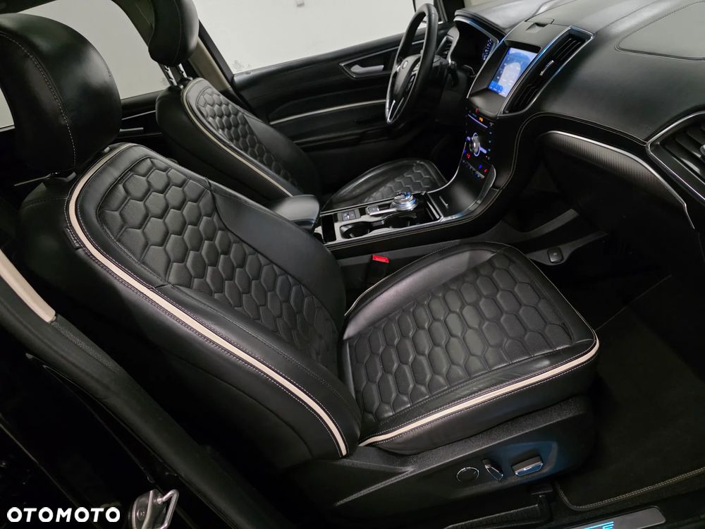 Ford Edge 2.0 EcoBlue Twin-Turbo 4WD ST-Line - 17