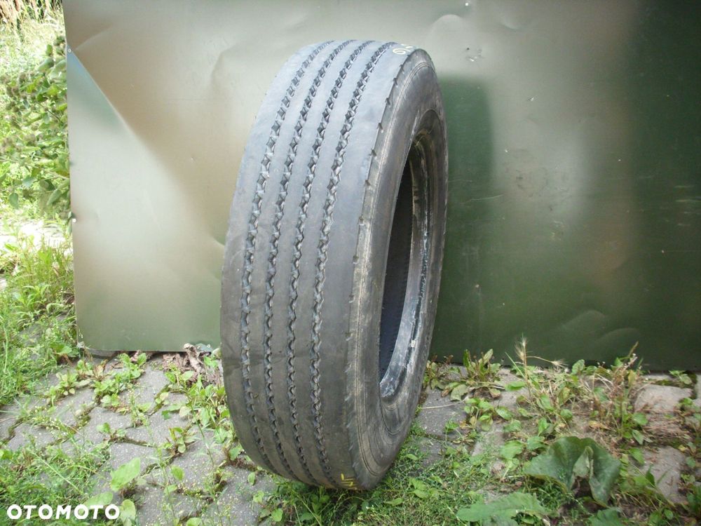 Opona ciężarowa 215/75/17.5 Continental HTR. Opony ciężarowe - 3