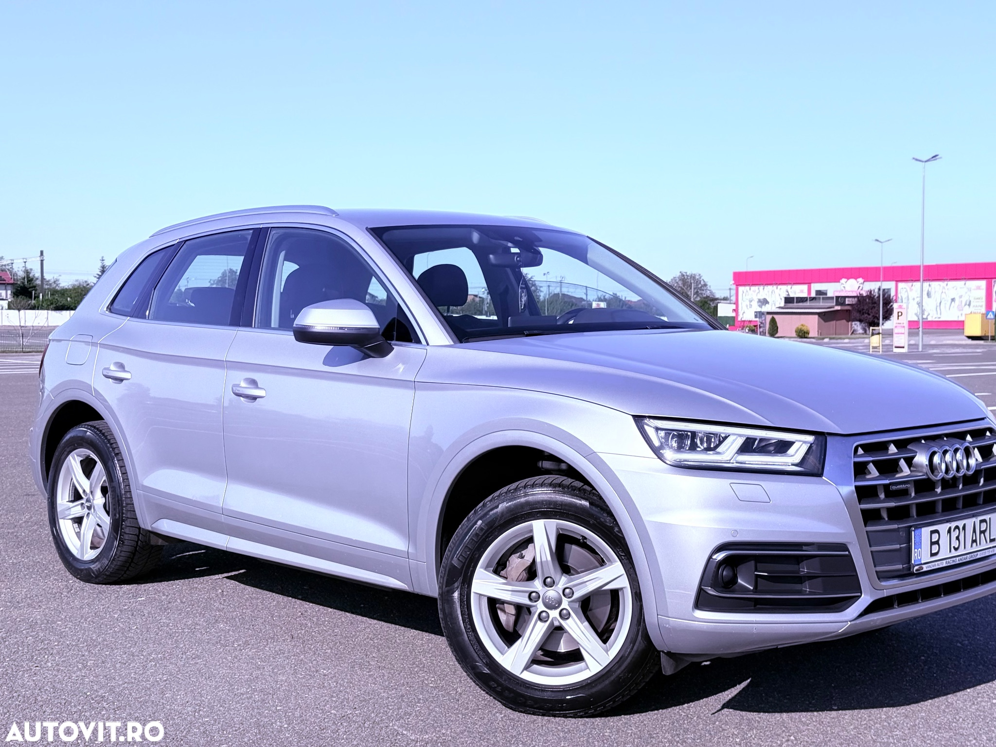 Audi Q5 2.0 40 TDI quattro S tronic Sport - 4