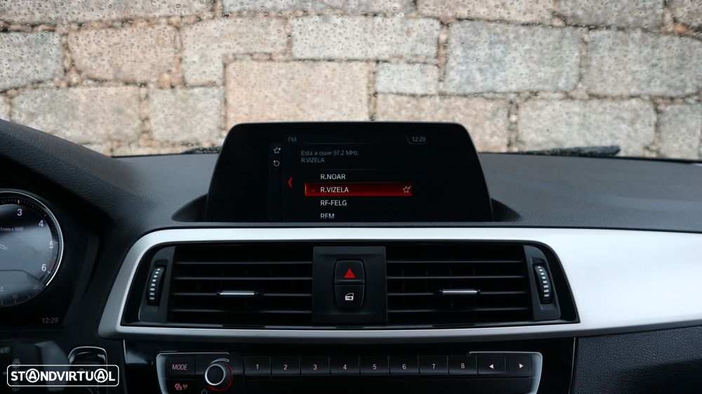 BMW 116 d EDynamics Advantage - 32