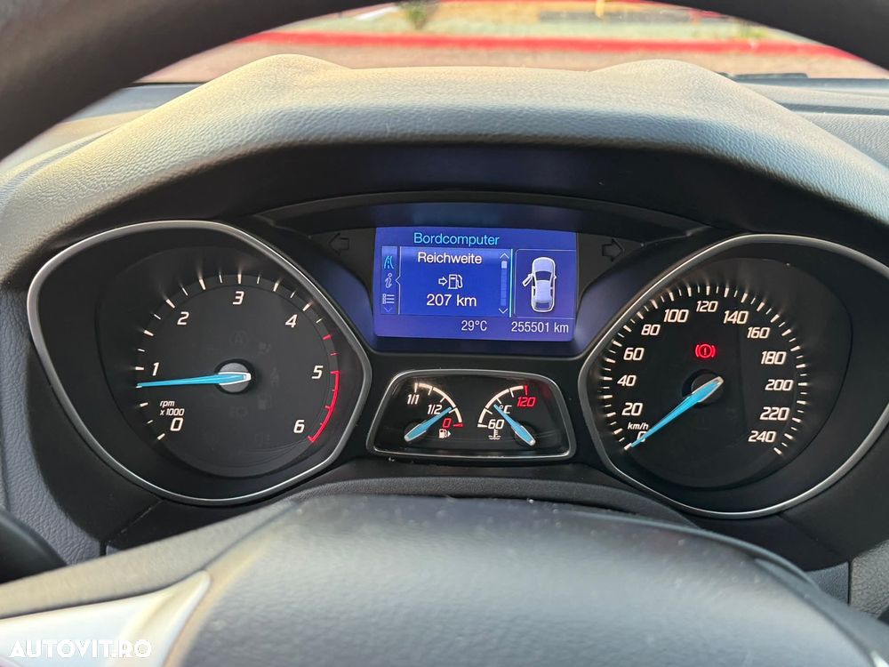 Ford Focus - 7