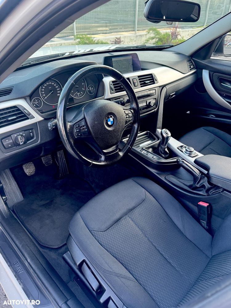 BMW Seria 3 320d xDrive Sport Line - 8