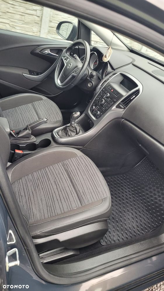 Opel Astra 1.6 Enjoy EU6 - 4