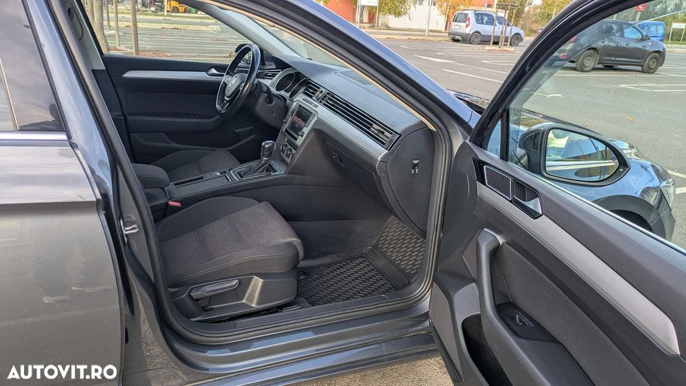 Volkswagen Passat Variant 2.0 TDI DSG Comfortline - 17