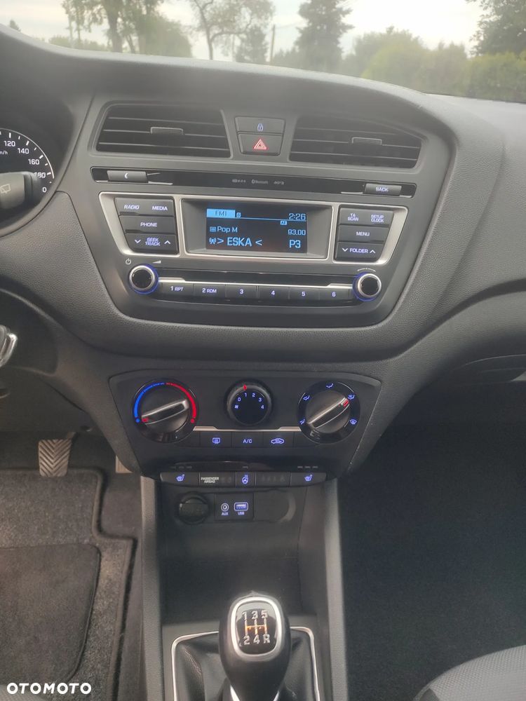 Hyundai i20 1.2 Passion - 21