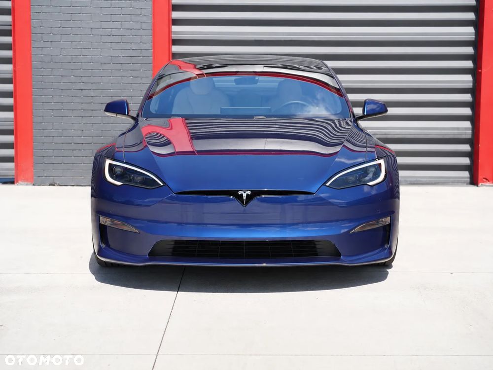 Tesla Model S - 2