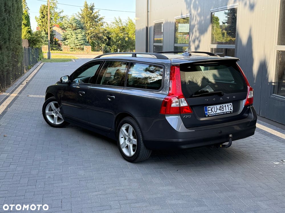Volvo V70 2.0 - 12