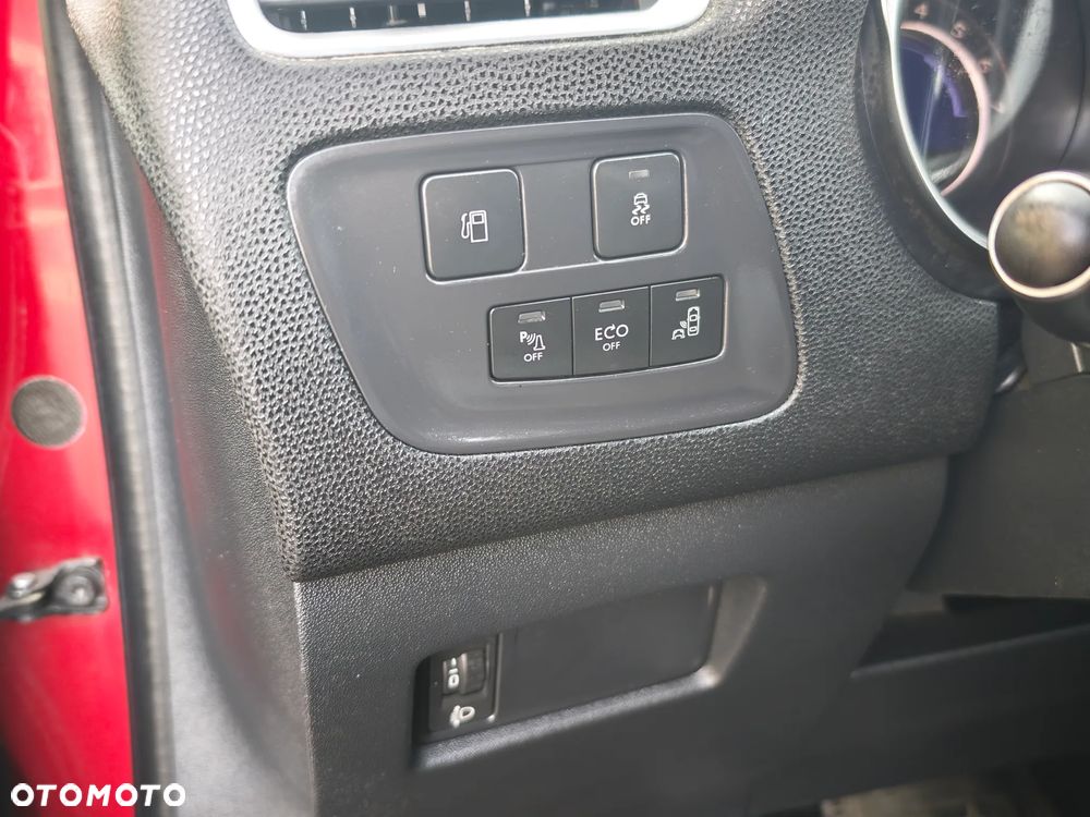 Citroën DS4 BlueHDi 150 S&S SoChic - 17