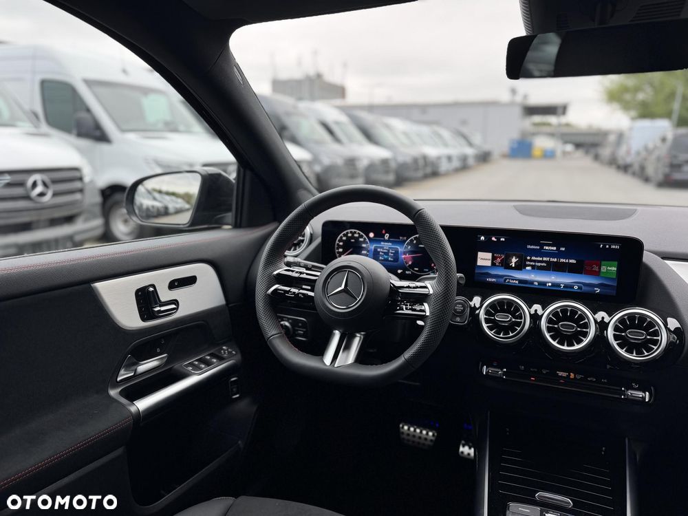 Mercedes-Benz GLA 200 mHEV AMG Line 7G-DCT - 11