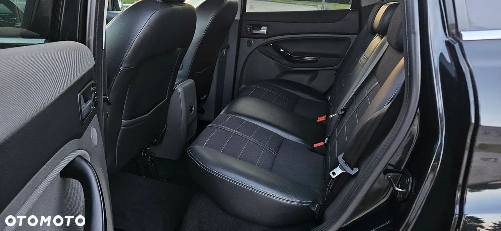 Ford Kuga 2.0 TDCi 4x4 Titanium - 7