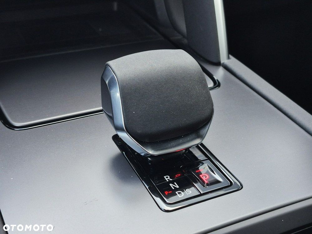 Land Rover Discovery Sport - 35