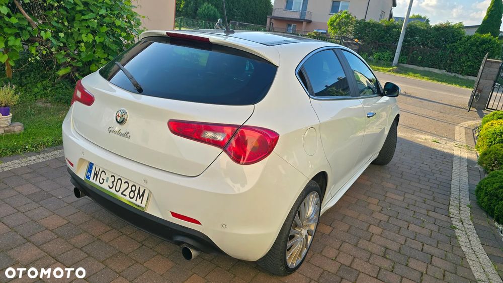 Alfa Romeo Giulietta 2.0 JTDM Distinctive - 4