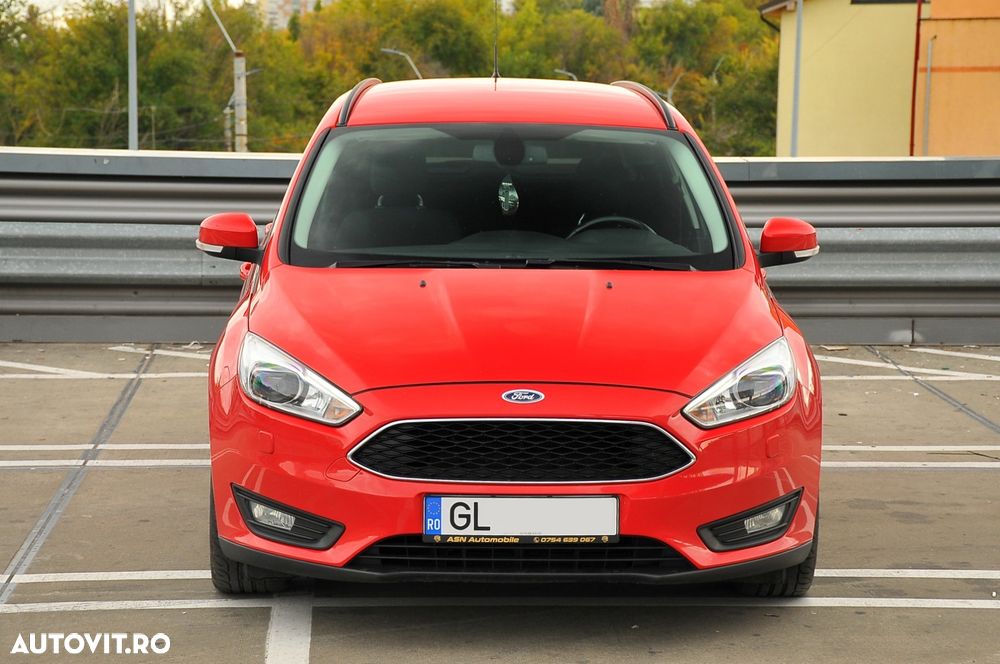 Ford Focus Turnier 1.5 EcoBlue Start-Stopp-System ST-LINE STYLE - 4
