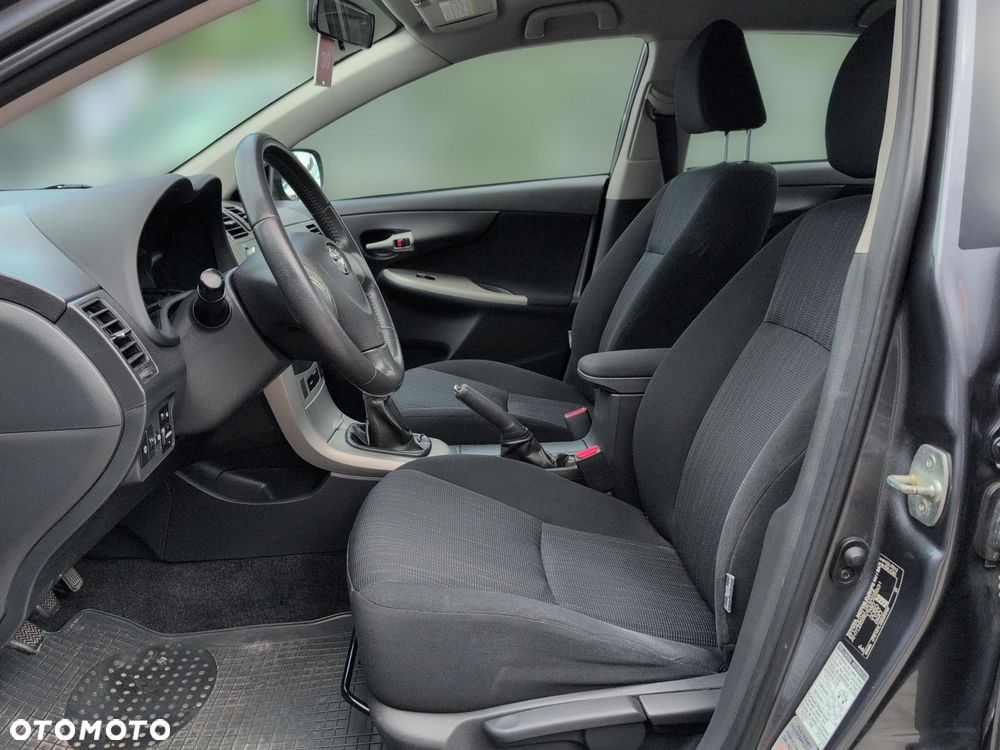 Toyota Corolla 1.6 VVT-i Luna - 15