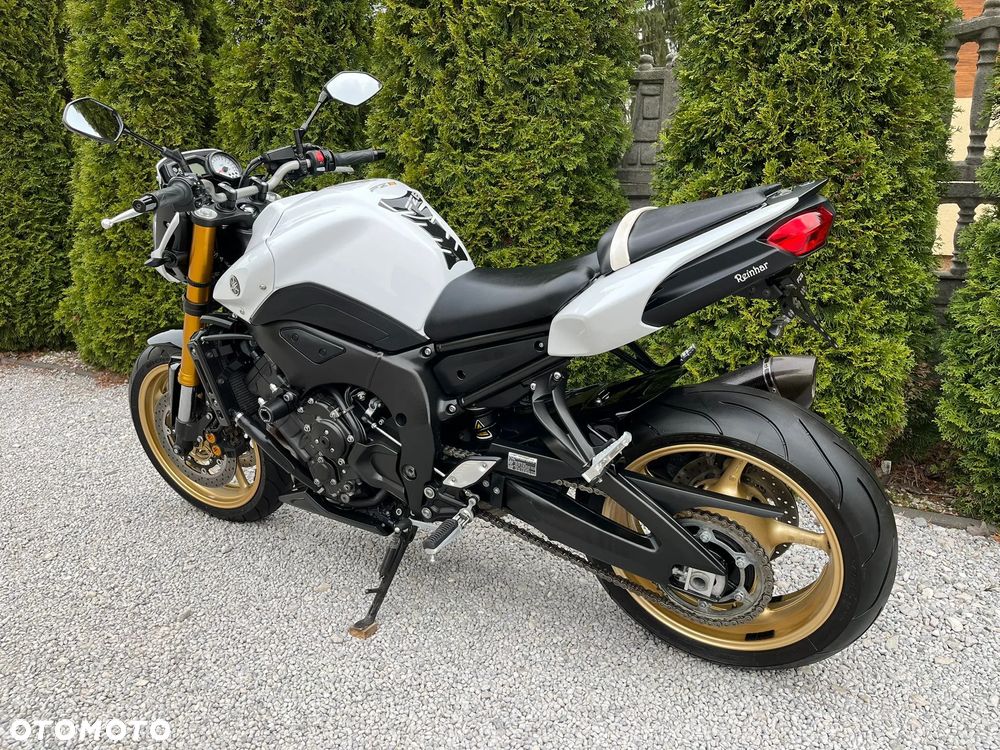 Yamaha FZ8 - 6