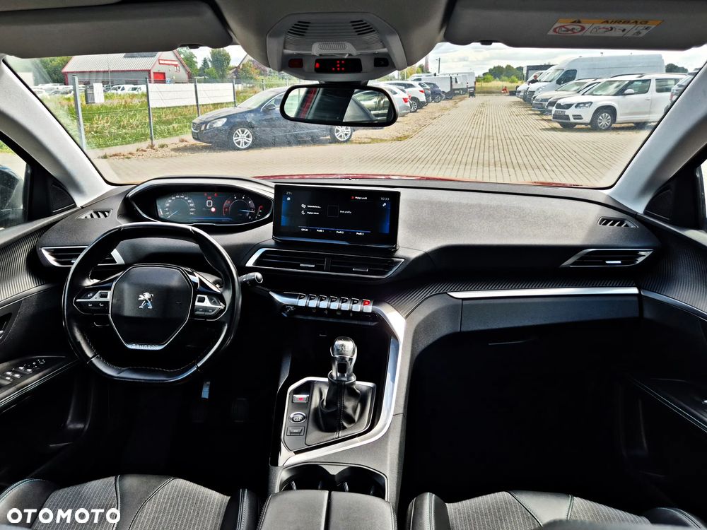 Peugeot 5008 1.5 BlueHDi Allure S&S - 20