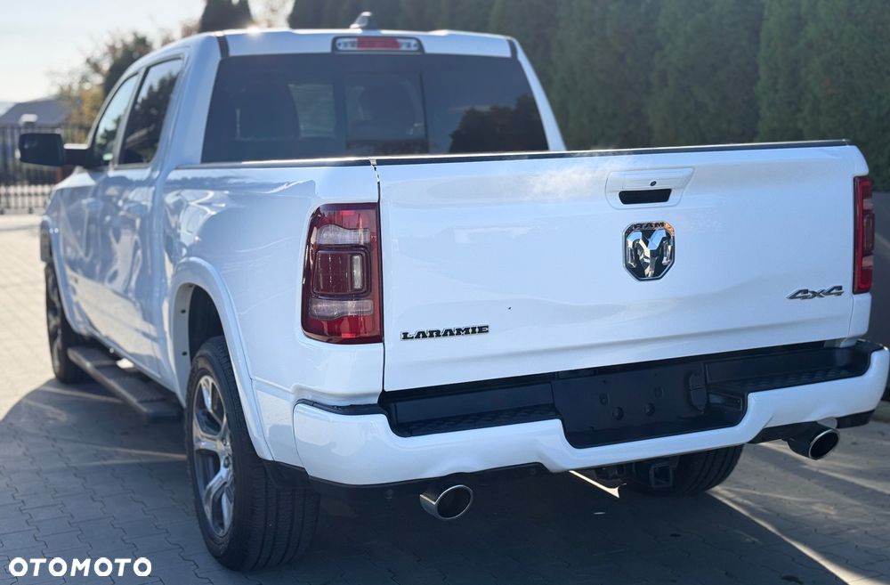 RAM 1500 Crew Cab Laramie - 9