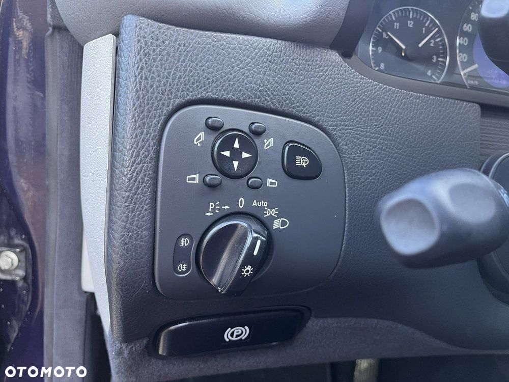 Mercedes-Benz CLK - 30