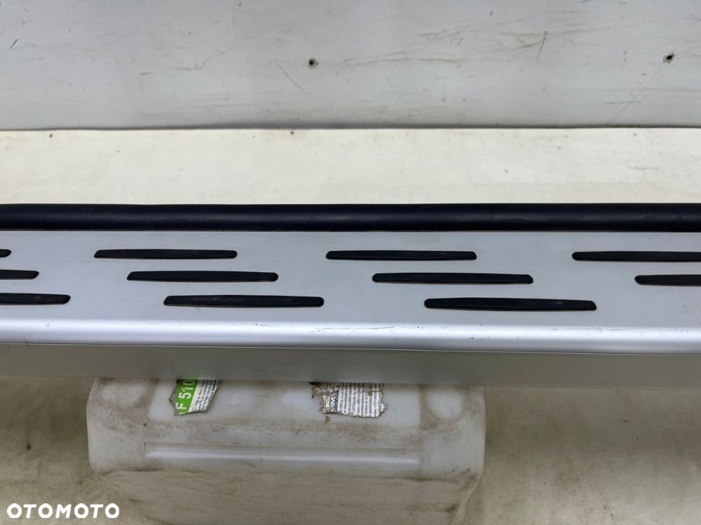 Nakładka progu Renault Captur 2 II 19r.- ASX 2 II 23r.- PRAWY stopień zewnętrzny oryginalny PRÓG - 8