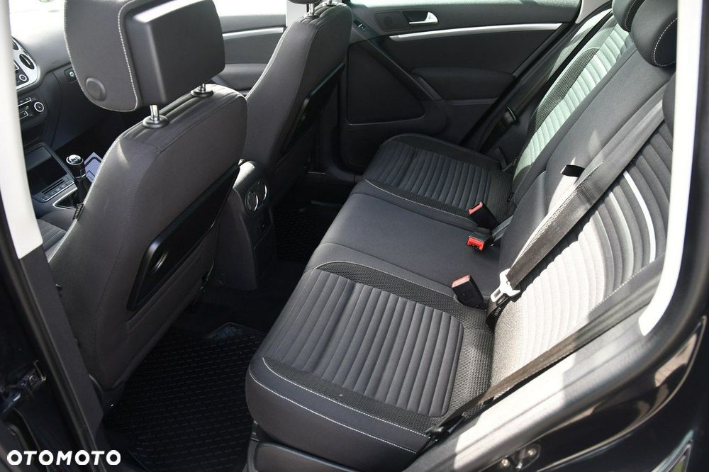 Volkswagen Tiguan - 19