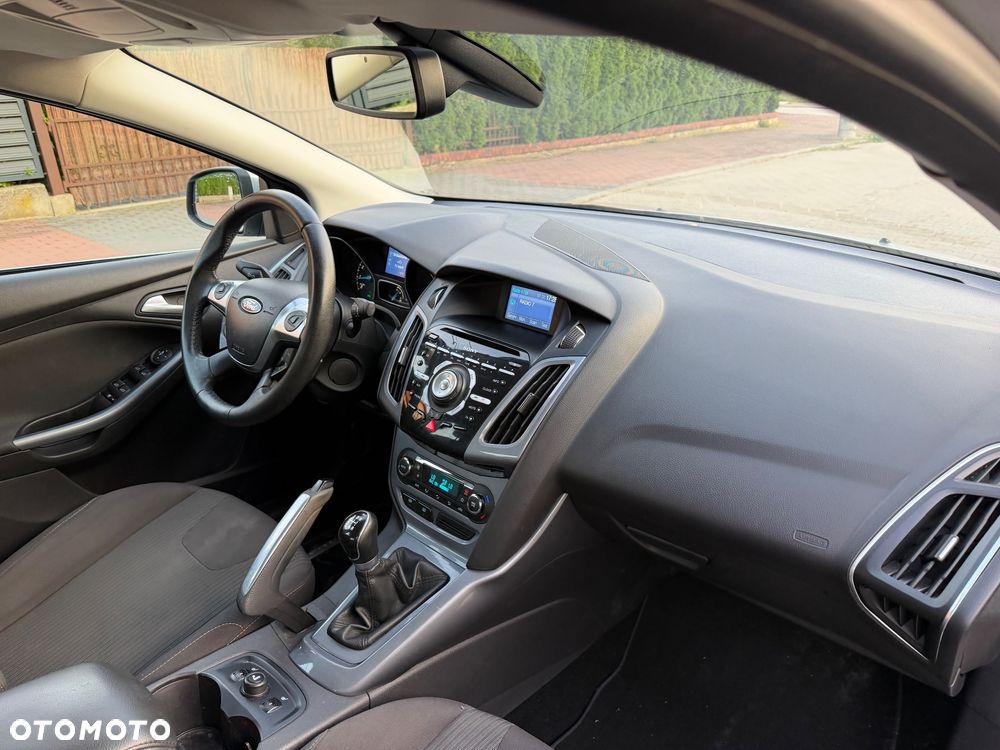 Ford Focus 1.6 Ti-VCT Titanium - 39