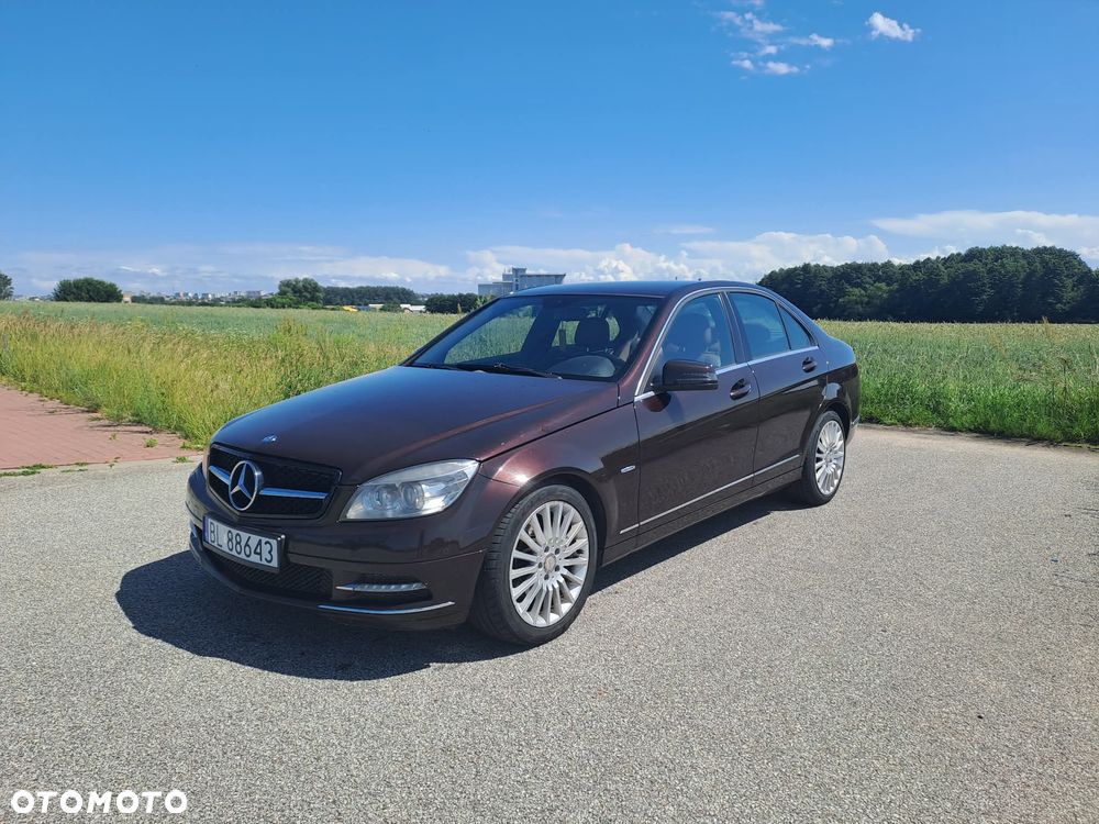 Mercedes-Benz Klasa C 200 CDI DPF (BlueEFFICIENCY) 7G-TRONIC Avantgarde - 1