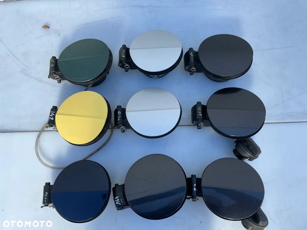 Klapka wlewu paliwa Audi A3 8P 3D LZ9Y LY7W LZ5J LZ7L LA7W I INNE - 1