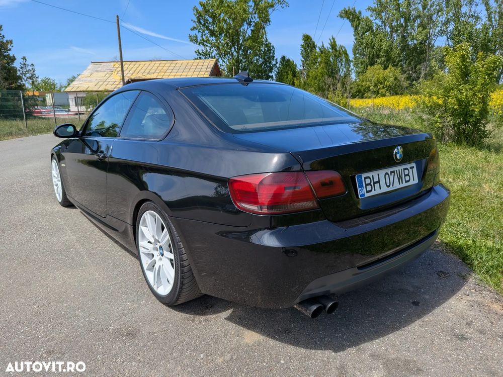 BMW Seria 3 325d - 2
