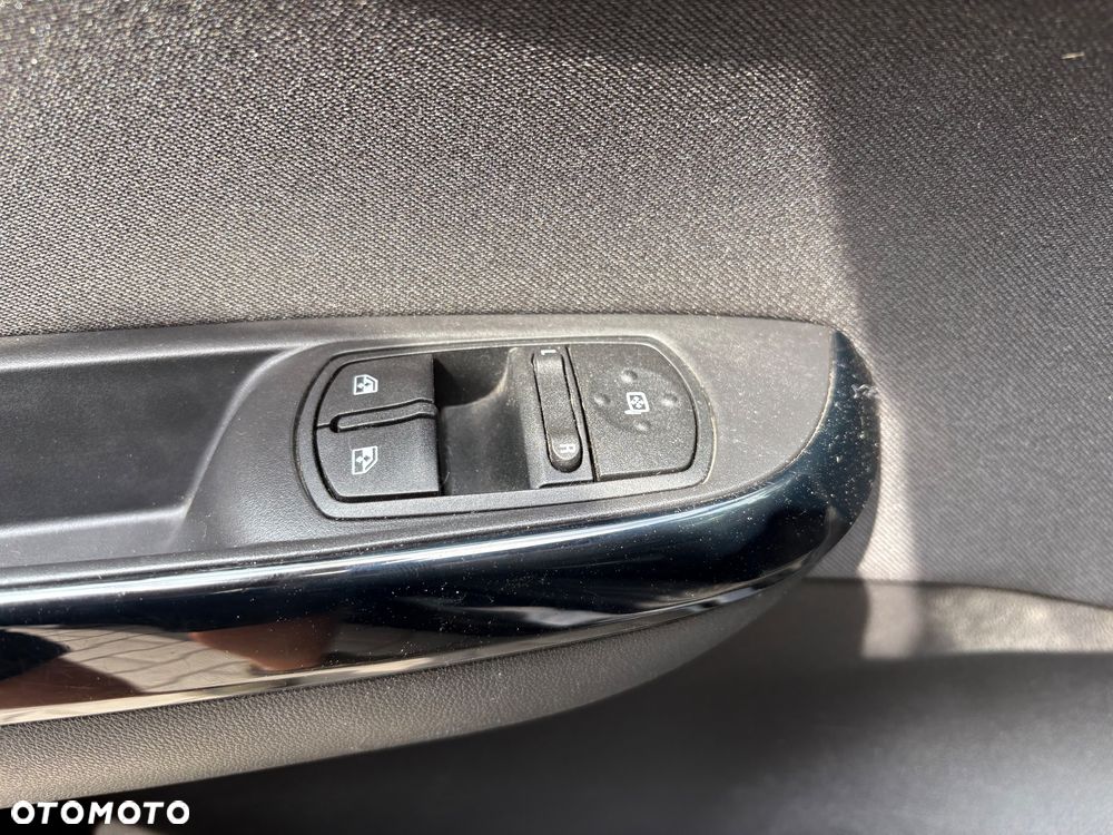 Opel Corsa 1.2 Cosmo - 9