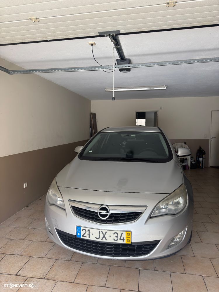 Opel Astra 1.4 Cosmo - 2