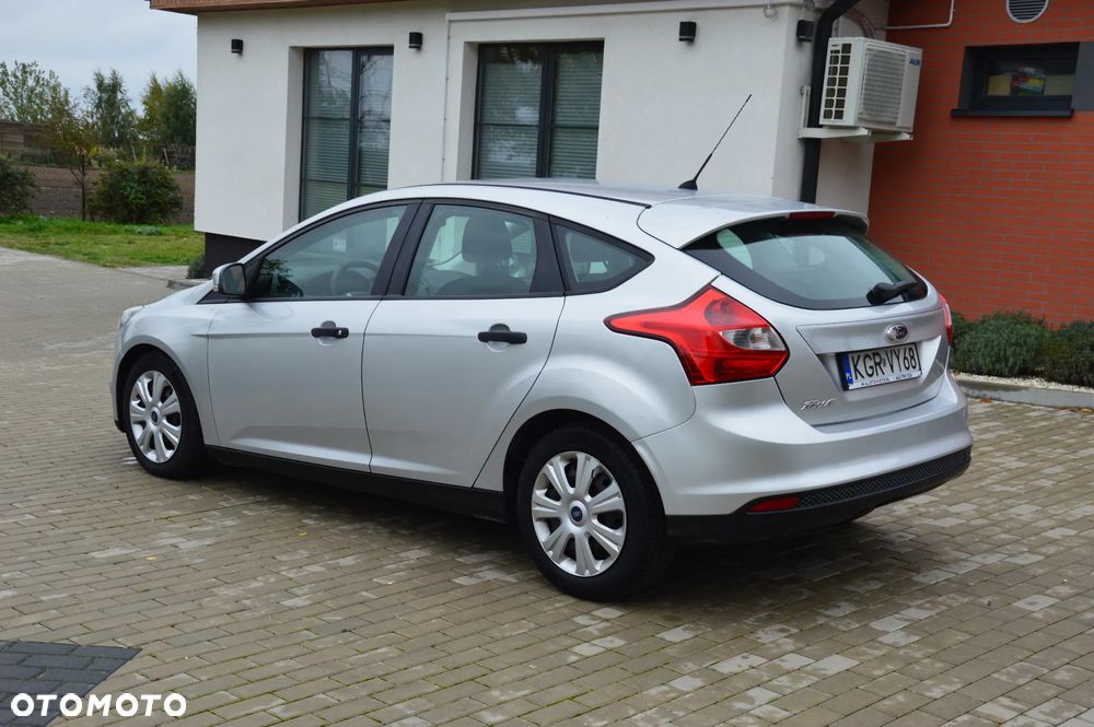 Ford Focus - 13