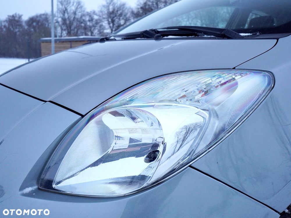 Toyota Yaris 1.0 Luna A/C - 9