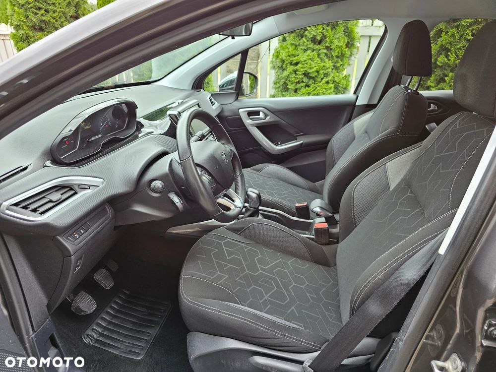 Peugeot 2008 PureTech 82 Style - 19