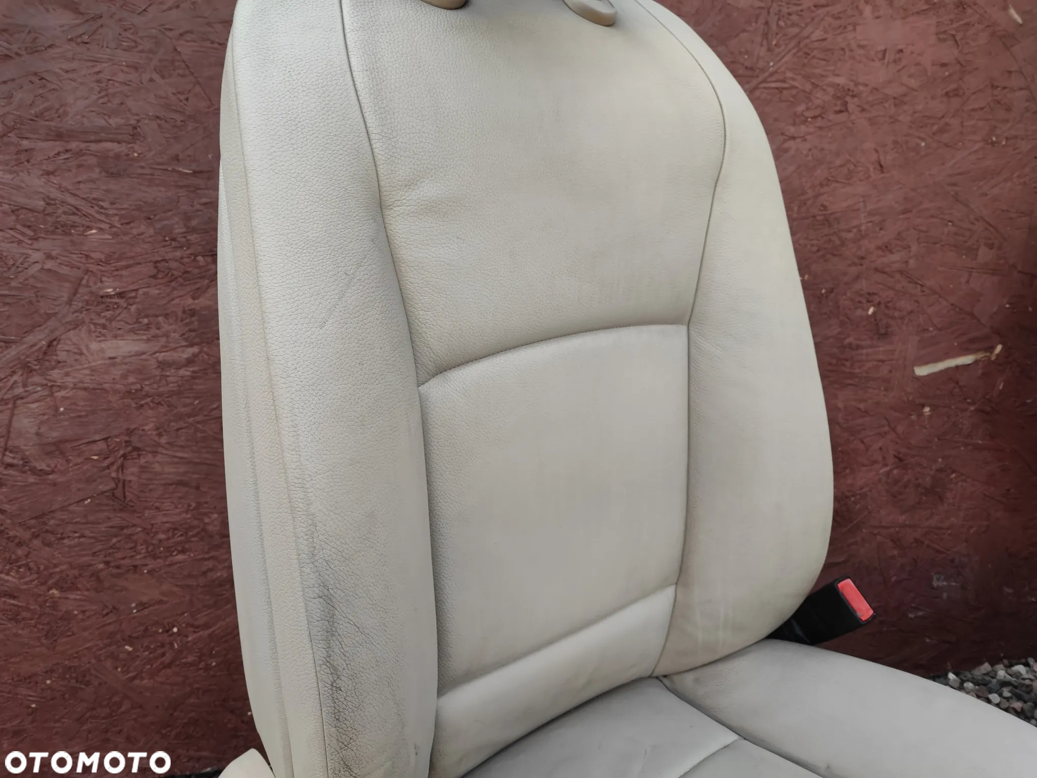 BMW F10 / F11 ORYGINALNE FOTELE PRZEDNIE LEWEY / PRAWY W KOLORZE OYSTER / DAKOTA CREMA ELEKTRYCZNE, PODGRZEWANE O NR. 52 10 9 172 763 OEM - 17