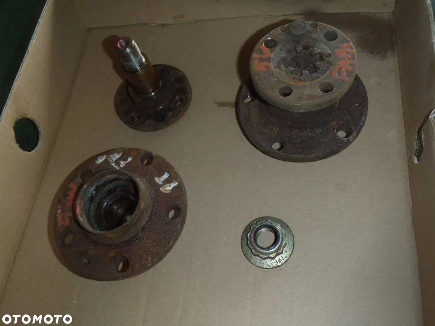 piasta zwrotnica czop łożysko śruba tył zawieszenie skoda fabia 5x110 - 1