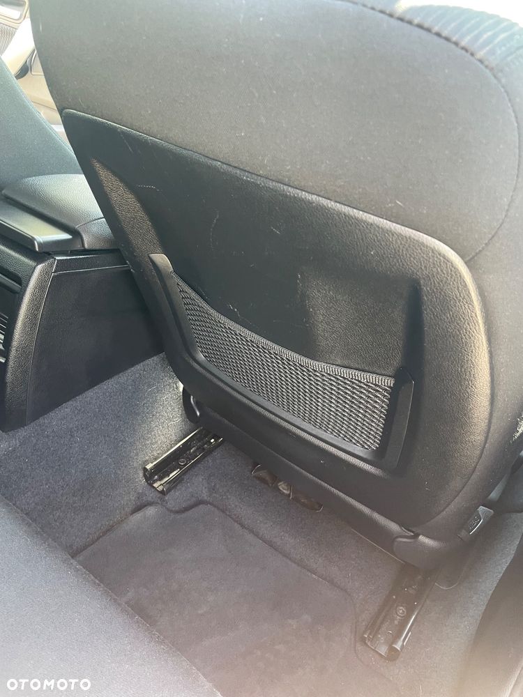 BMW Seria 1 118d Sport Line - 27