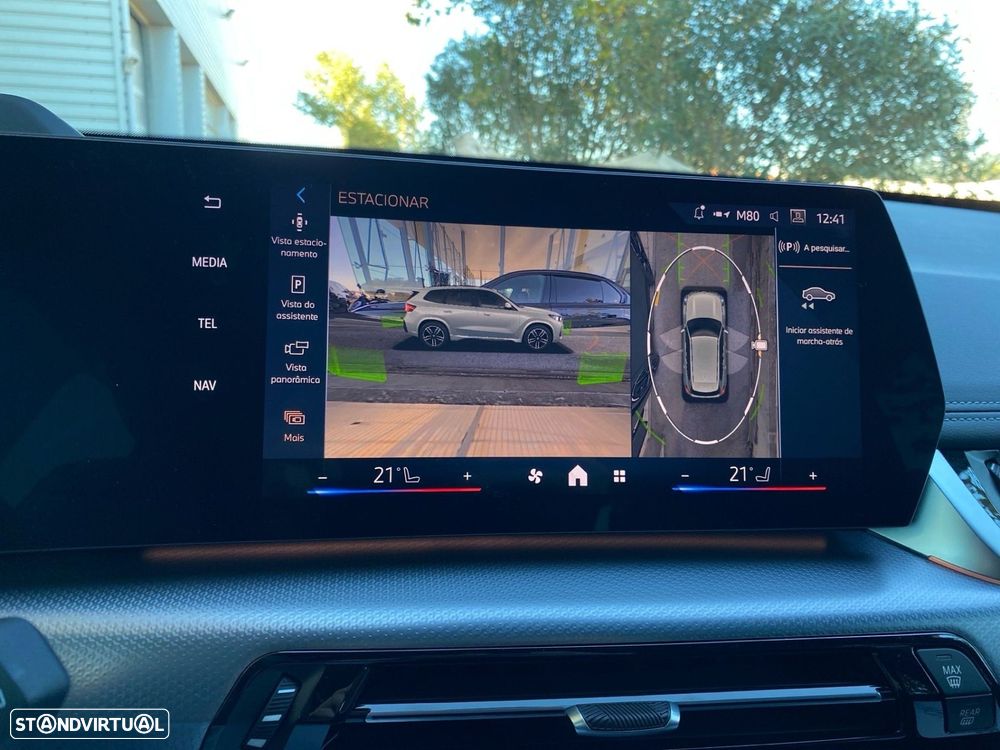 BMW iX1 xDrive30 Pack Desportivo M - 10