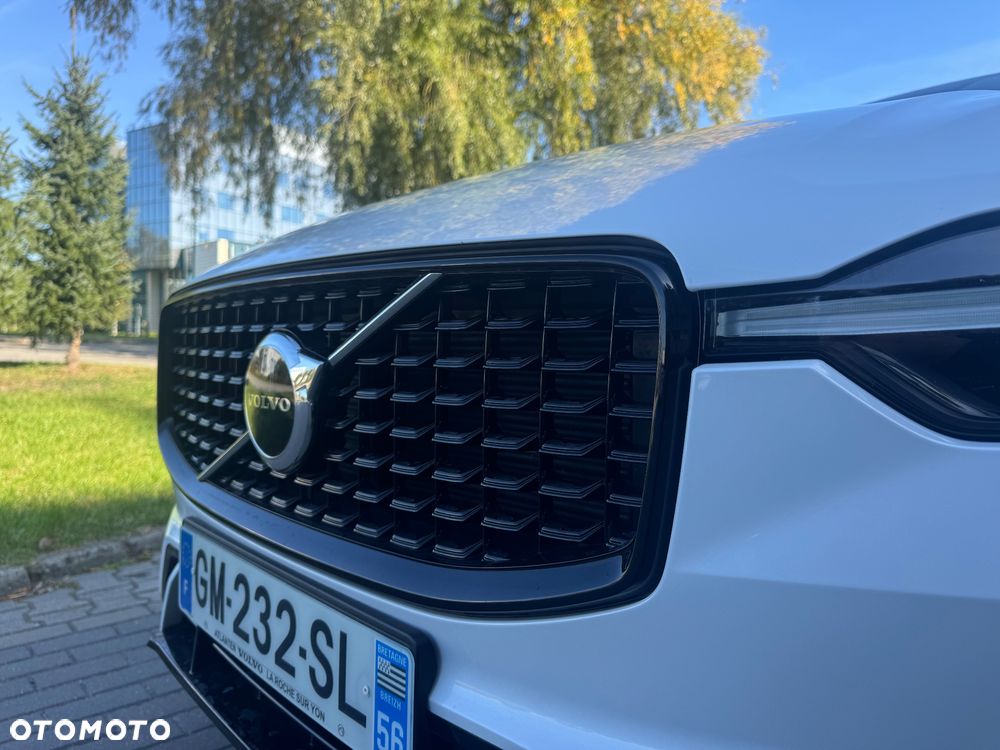 Volvo XC 60 T6 AWD Recharge Geartronic RDesign Expression - 37
