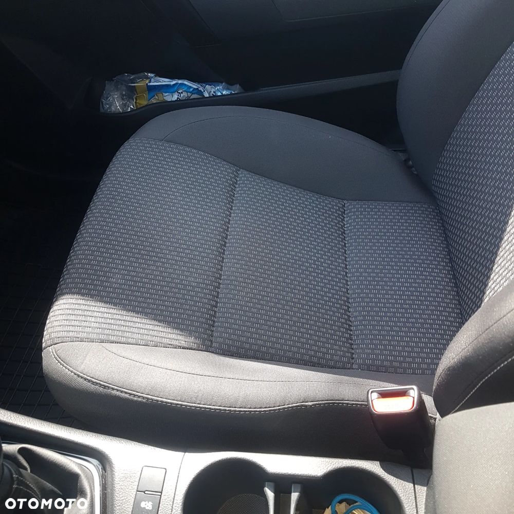 Toyota Corolla 1.6 Classic Plus - 8