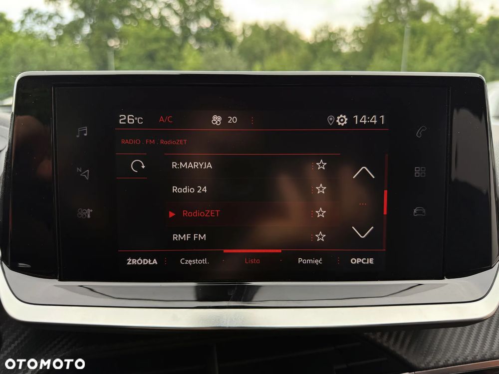 Peugeot 2008 1.2 PureTech Allure Pack S&S EAT8 - 23