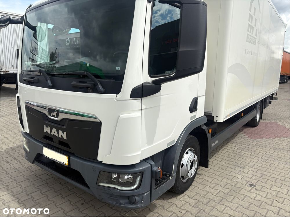 MAN TGL 12.220 / NOWY MODEL / 236.000km PRZEBIEGU /  KRÓTKI / DMC 12.000kg / EURO 6 / DO NAUKI JAZDY / NAUKA JAZDY / 250 - 10