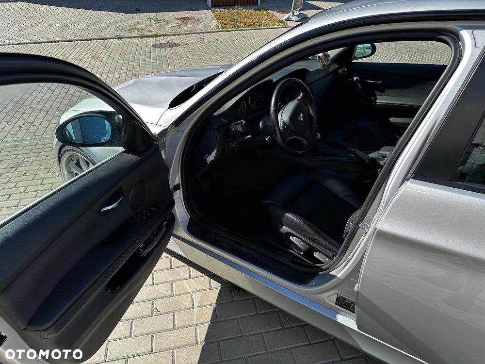 BMW Seria 3 335i - 7