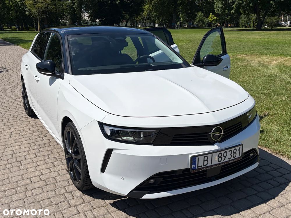 Opel Astra 1.2 Turbo Business Edition - 25