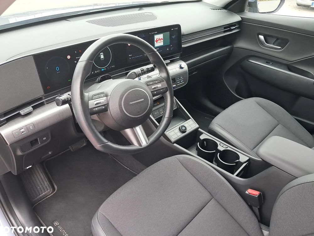 Hyundai Kona 65kWh Executive - 12